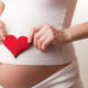 Tenere sotto controllo il colesterolo alto in gravidanza: alimentazione sana e moderata attività fisica